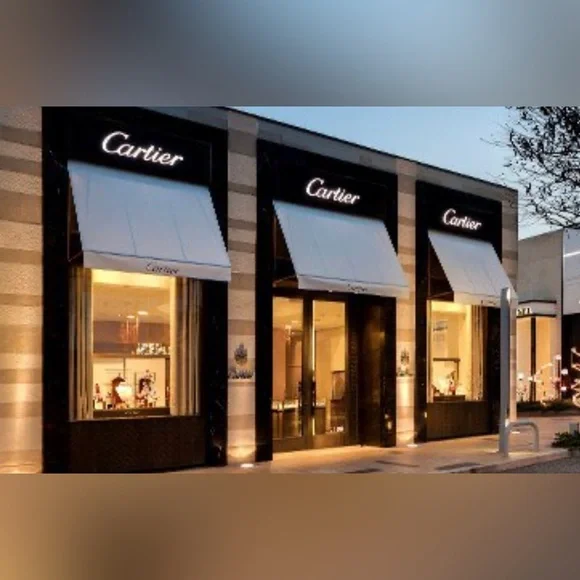 *Shopping Therapy*  Like to be notified when I go live 💛✨🤗 - Picture 3 of 4